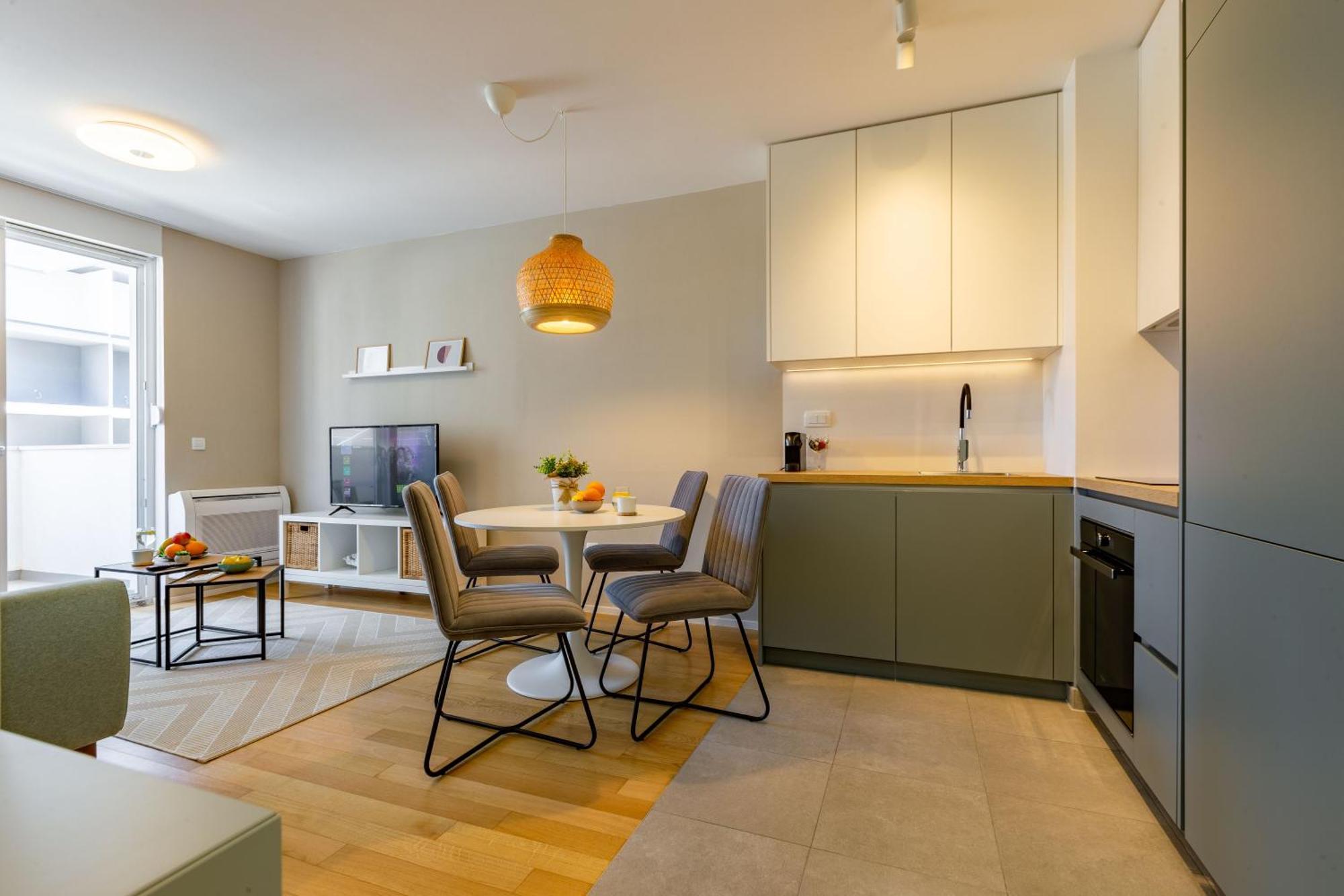 Campanula Apartment With Balcony ซาดาร์ ภายนอก รูปภาพ