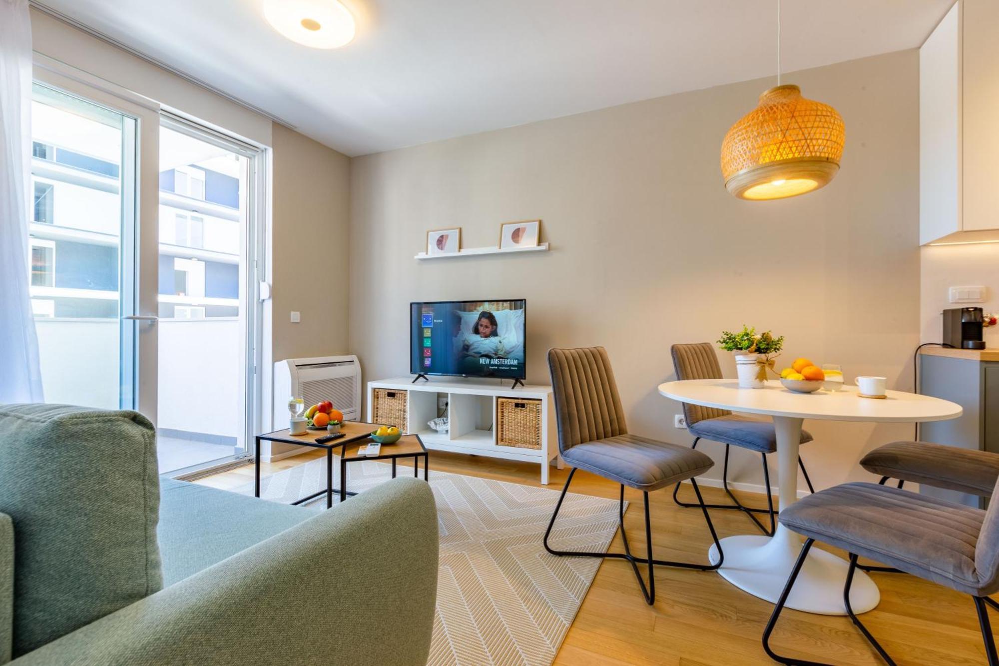 Campanula Apartment With Balcony ซาดาร์ ภายนอก รูปภาพ