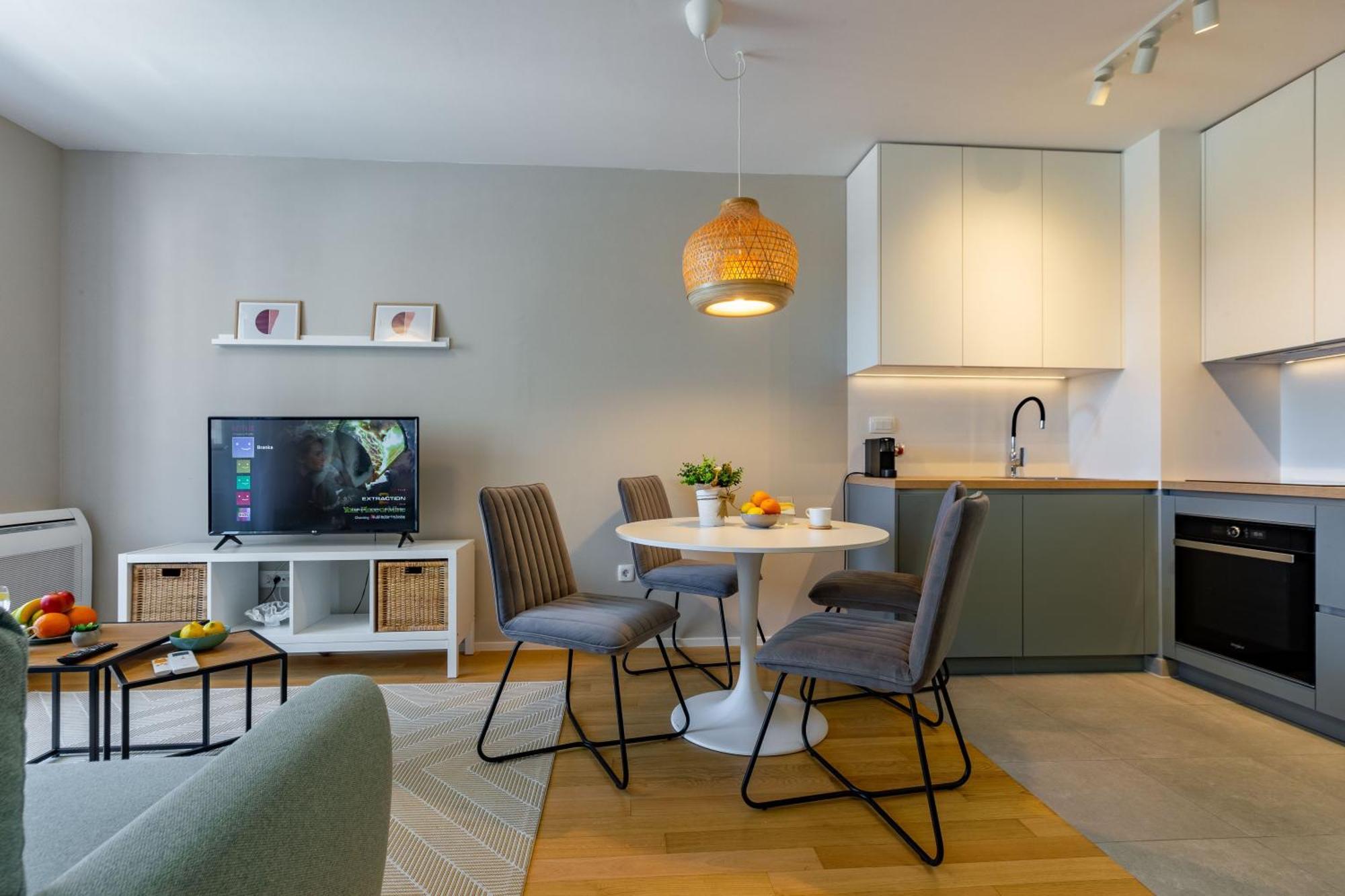 Campanula Apartment With Balcony ซาดาร์ ภายนอก รูปภาพ