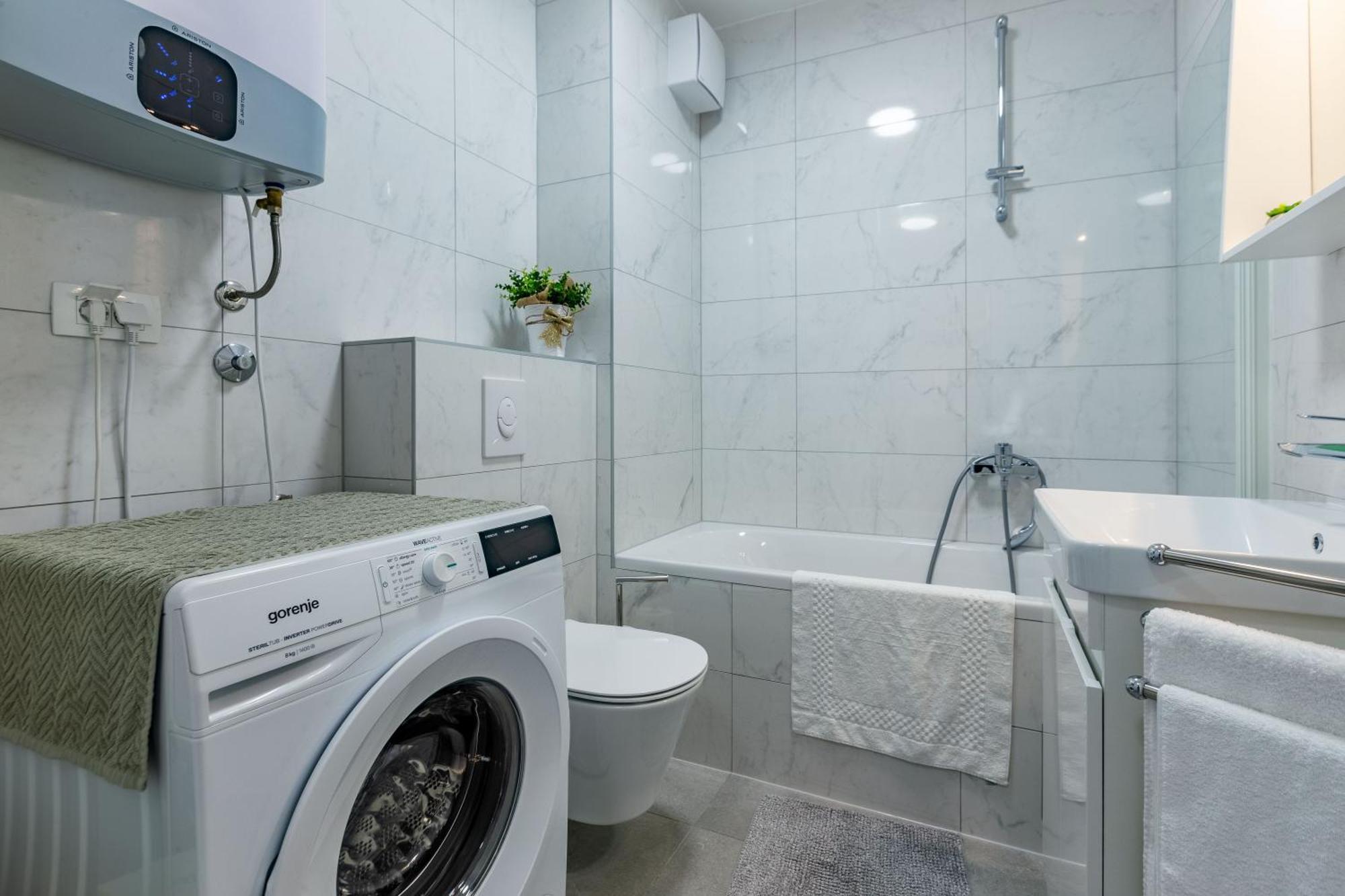 Campanula Apartment With Balcony ซาดาร์ ภายนอก รูปภาพ